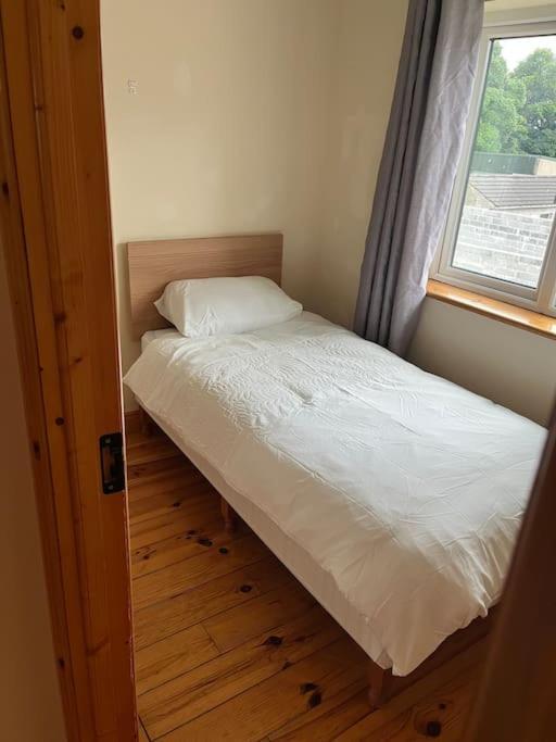Modern 4 Bed House In Town Villa Tubbercurry Luaran gambar